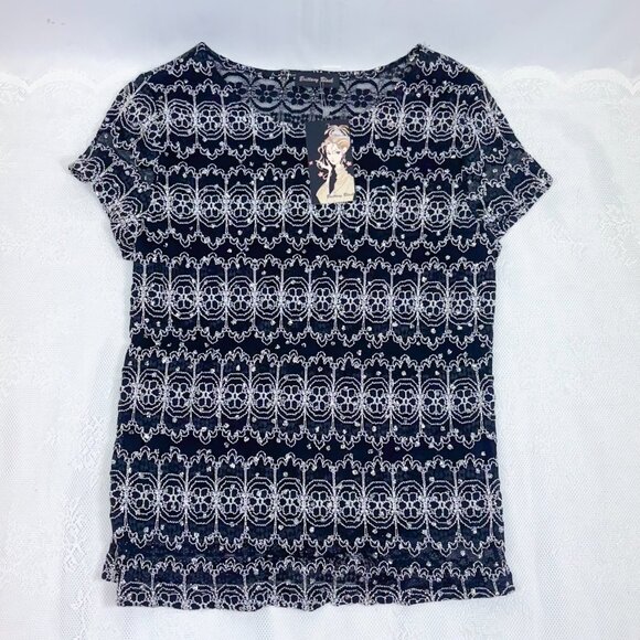 Vintage Women's Shirts Brittany Black & White Flirty Modest Blouse - Picture 4 of 12